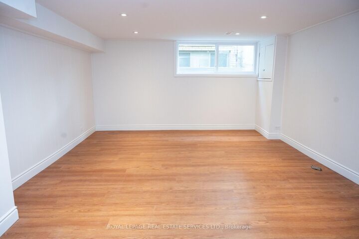 Property Photo:  35 Silverhill Drive Lower  ON M9B 3W3 
