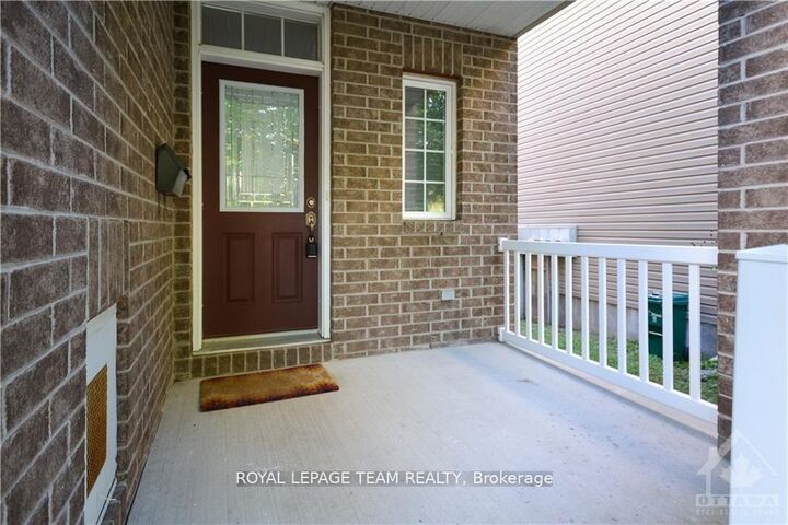 Property Photo:  252 Tandalee Crescent  ON K2M 0A1 
