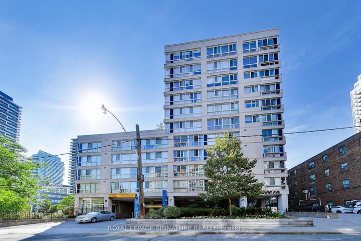 Property Photo:  11 Broadway Avenue Th5  ON M4P 1T7 