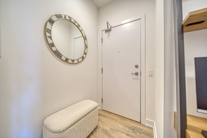 Property Photo:  128 Fairview Mall Drive 312  ON M2J 0E8 