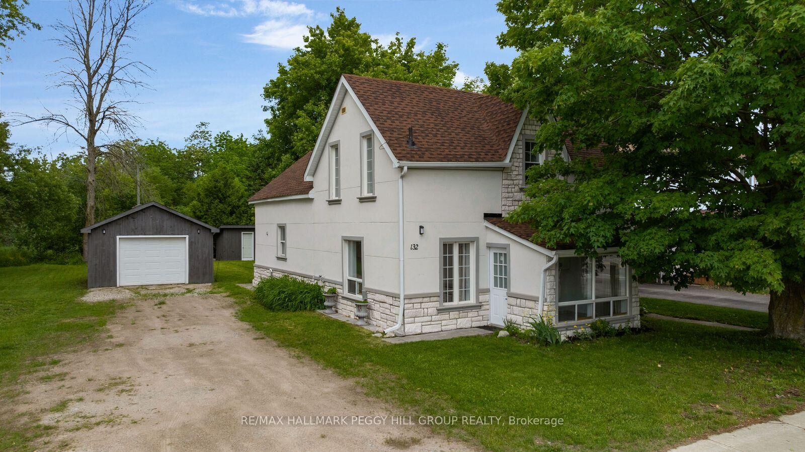 Property Photo:  132 Queen Street W  ON L0L 1P0 