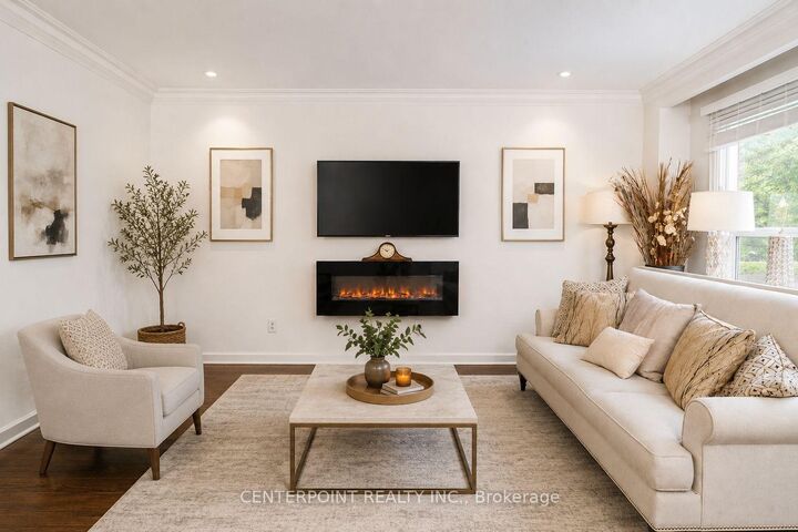 Property Photo:  7 Elliott Avenue  ON M8X 2P7 