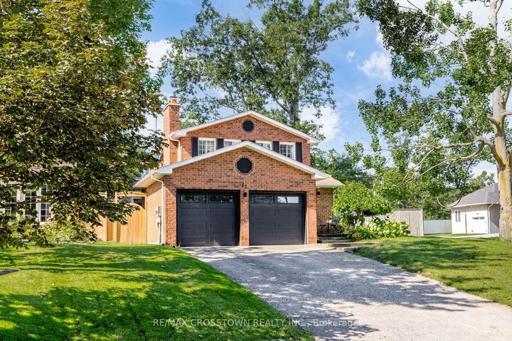 Property Photo:  63 Oakridge Drive  ON L4N 5N6 