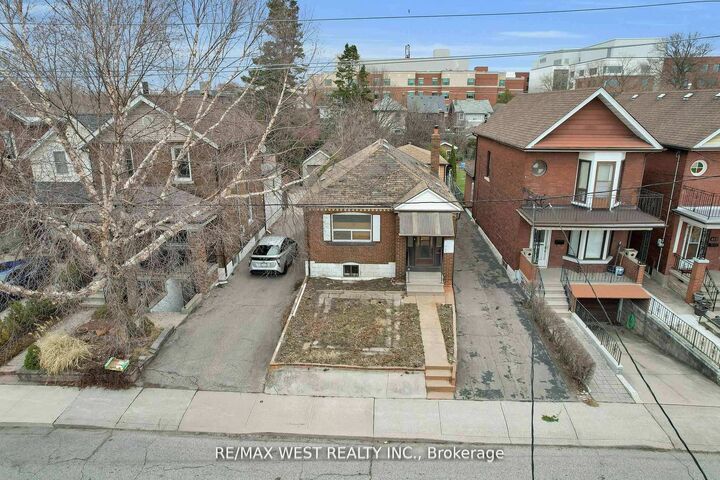 Property Photo:  661 Beresford Avenue  ON M6S 3C4 