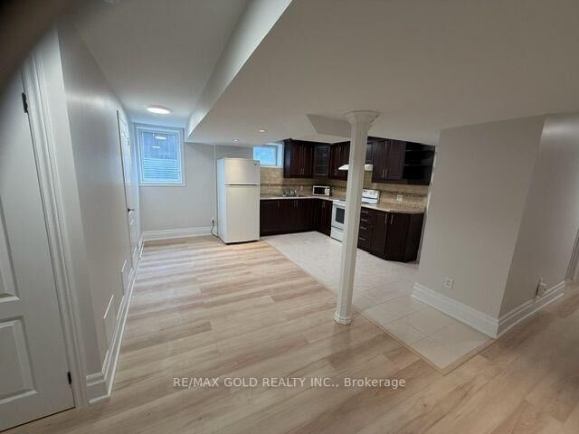 Property Photo:  47 Midsummer Drive  ON L6P 3E4 