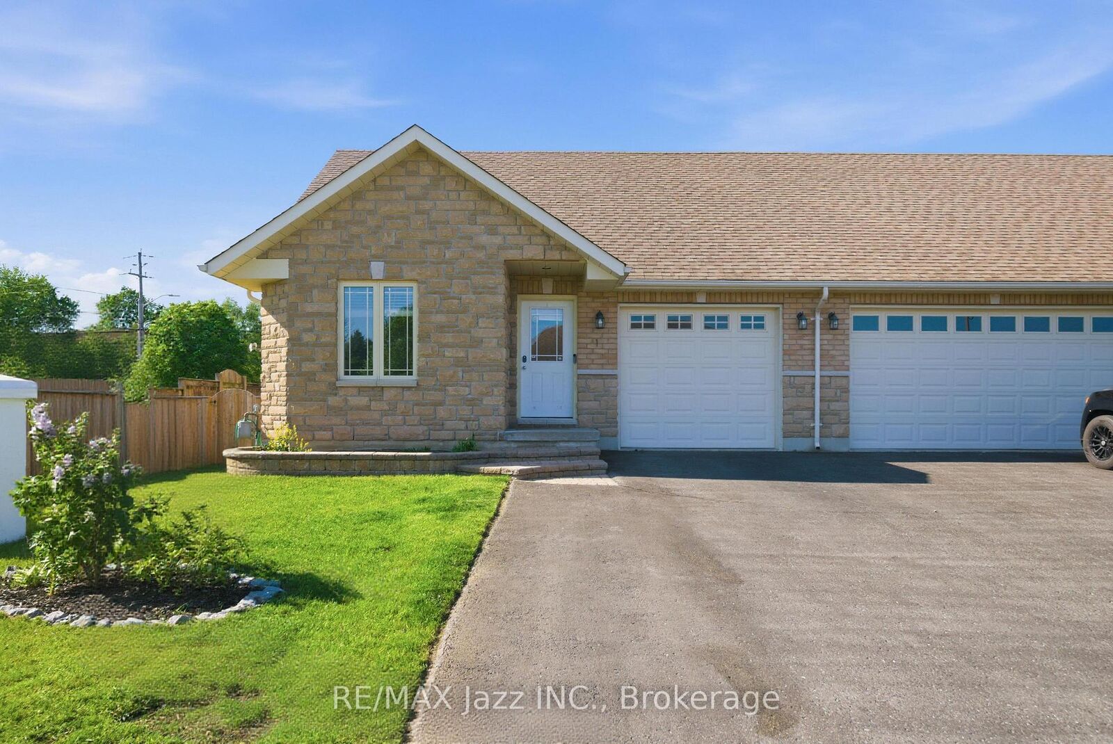 Property Photo:  1 Cooper Court  ON K0K 1H0 