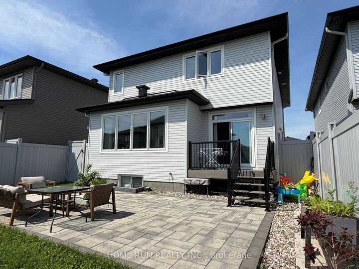 Property Photo: 633 Rouncey Road ON K2V 0P4