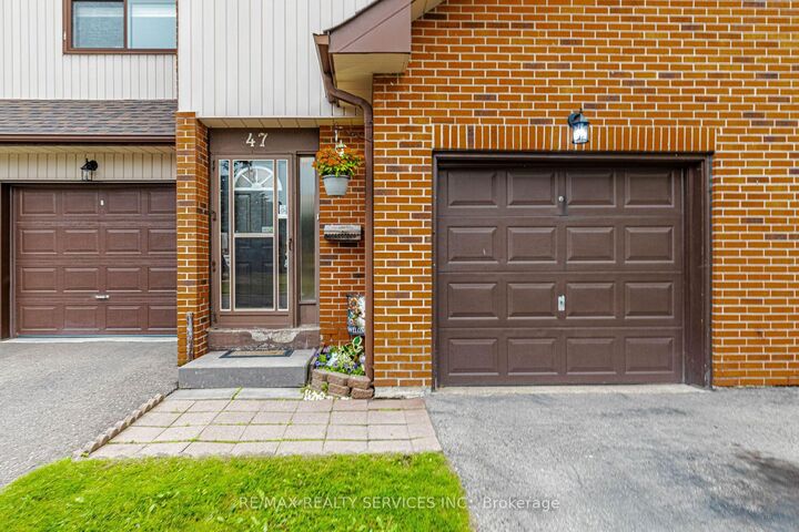 Property Photo: 47 Dawson Crescent ON L6V 3M5