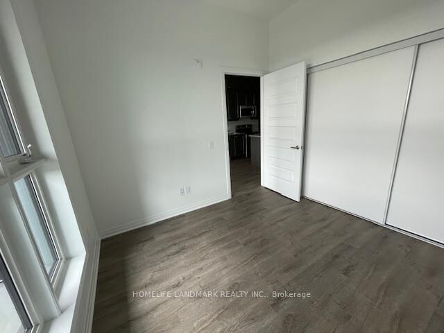 Property Photo:  95 Dundas Street S 411  ON L6M 5N4 