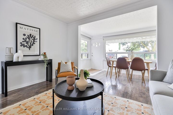Property Photo:  40 Aileen Avenue  ON M6M 1E6 