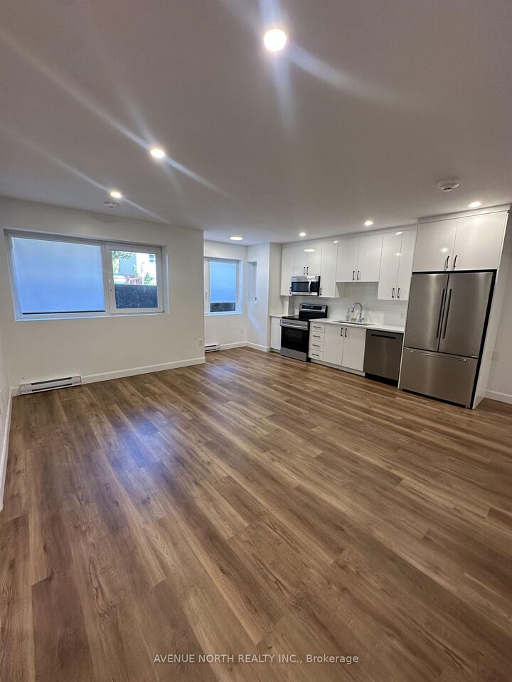 Property Photo: 96 Jolliet Avenue 1 ON K1L 5H2