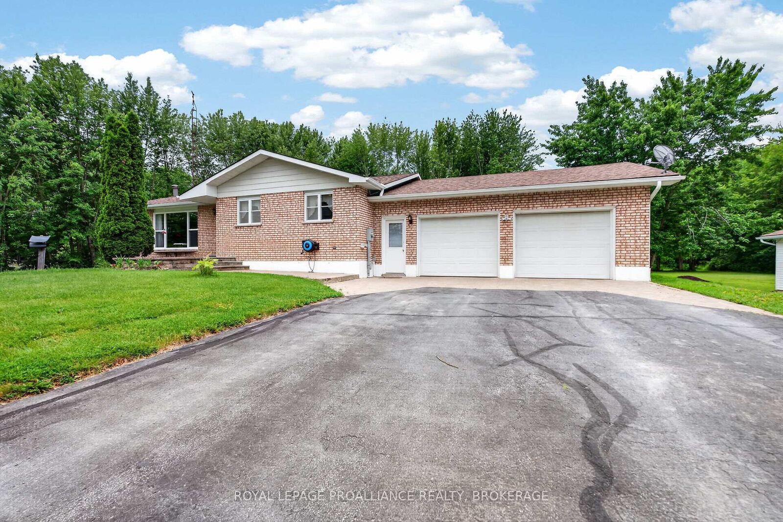 Property Photo:  1246 Townline Road  ON K7R 3K6 