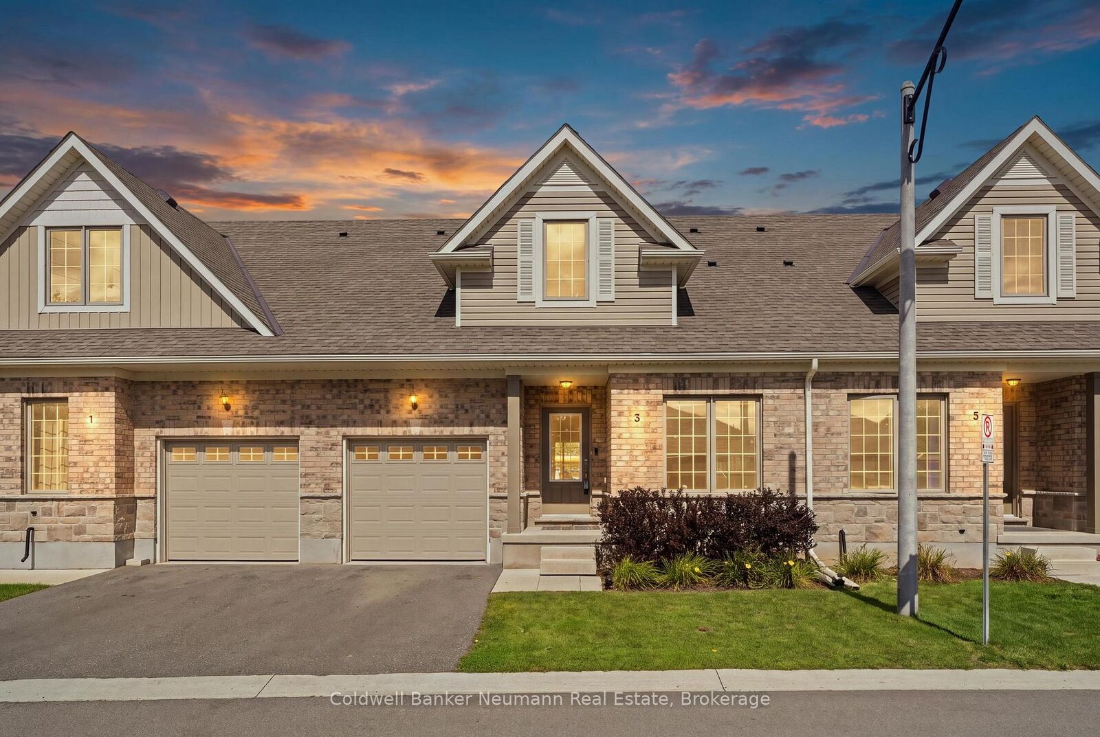 Property Photo: 3 Braida Lane ON L7J 0B7