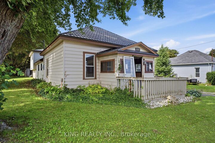 Property Photo:  494 Isaac Street  ON N0H 2T0 