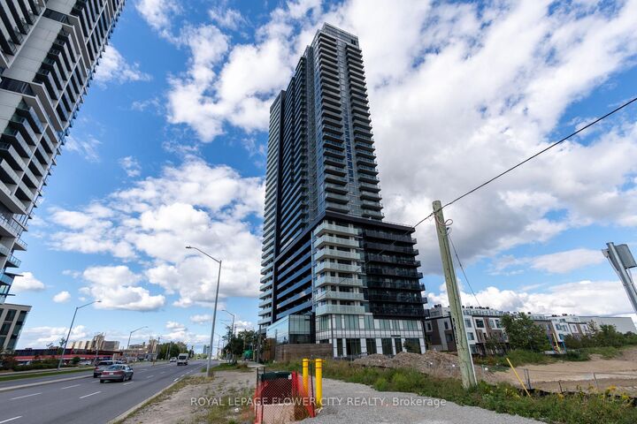 Property Photo:  7895 Jane Street 3104  ON L4K 2M7 