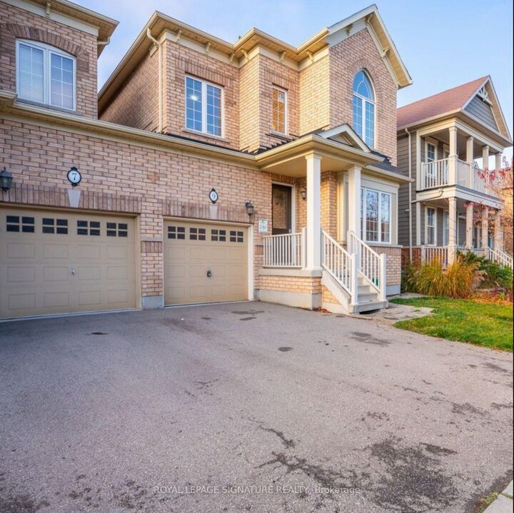 Property Photo:  9 White Ash Road Room B  ON L2V 5G5 