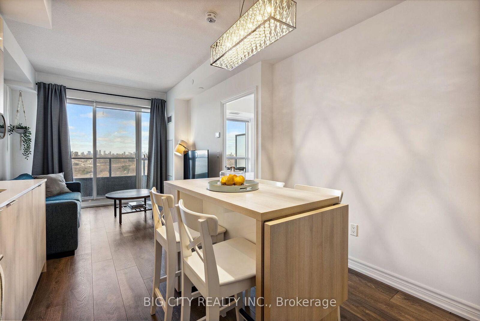 Property Photo:  50 Forest Manor Road 1004  ON M2J 0E3 