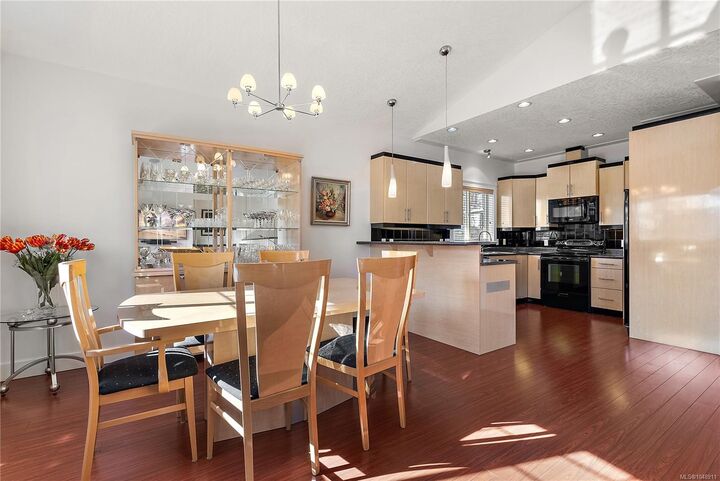 Property Photo: 928 Cavalcade Terr BC V9B 6W6
