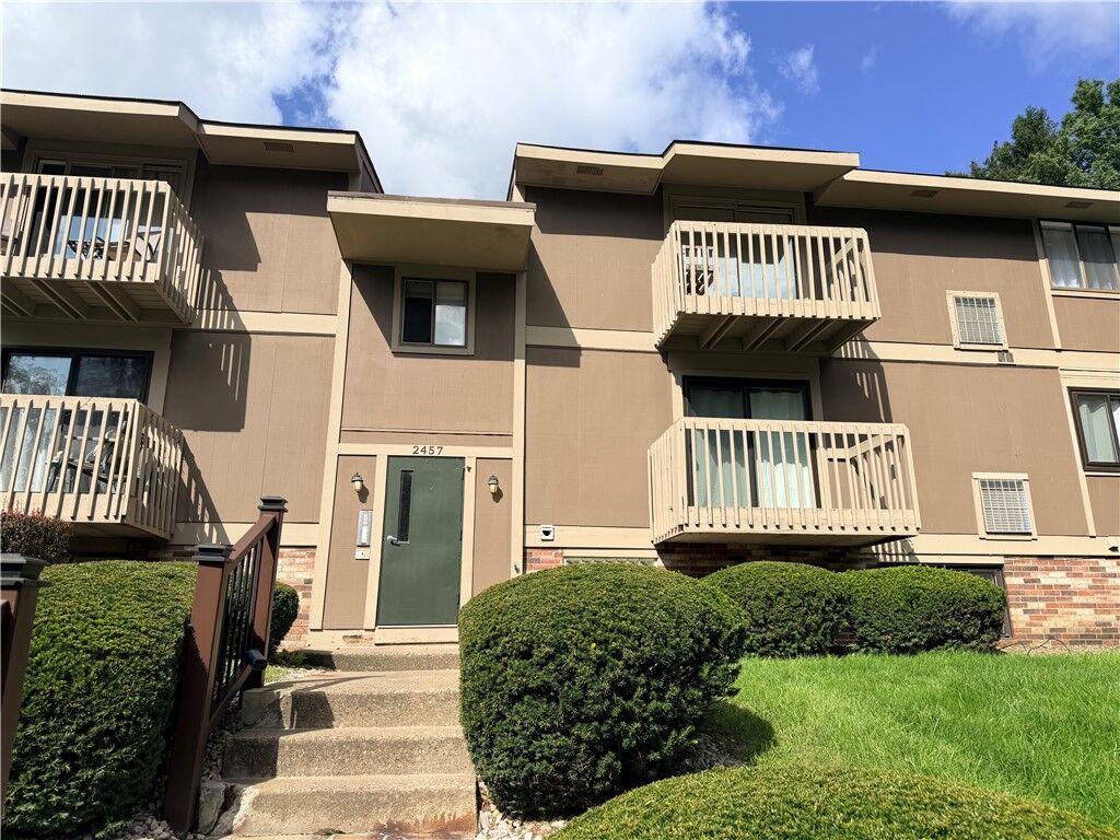 Property Photo:  2457 Brook Ledge Rd 32A  PA 15017 
