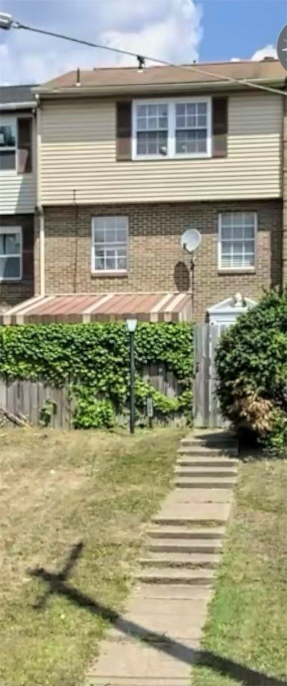 Property Photo:  7305 Bennett St  PA 15208 