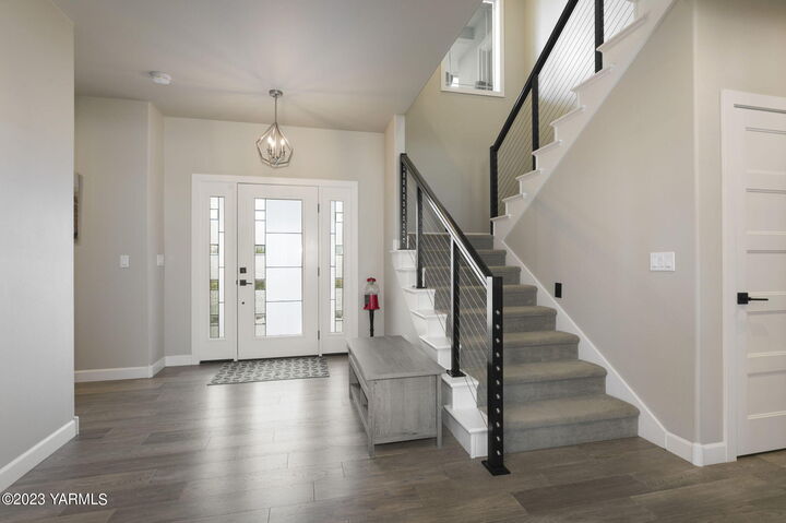 Property Photo:  2012 S 87th Ave  WA 98903 