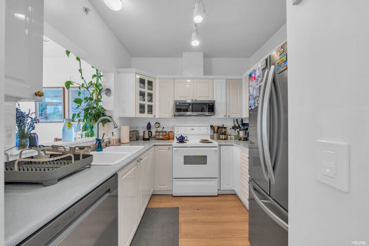 Property Photo: 160 W Keith Road 802 BC V7M 3M2
