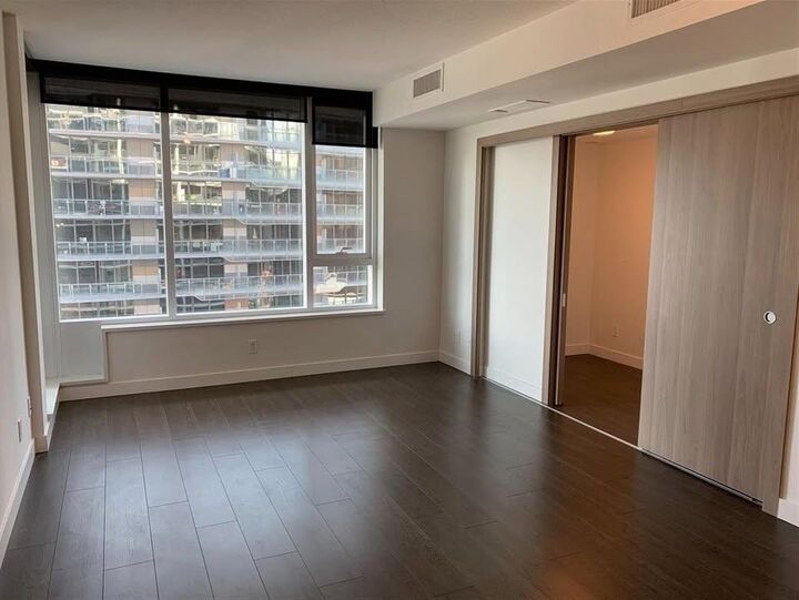 Property Photo:  68 Smithe St 1016  BC V6B 0P4 