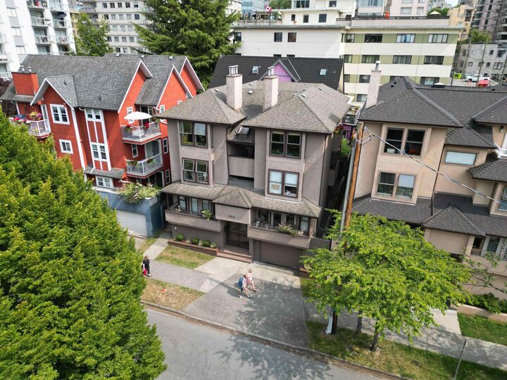 Property Photo:  886 Broughton Street 3  BC V6G 2A2 