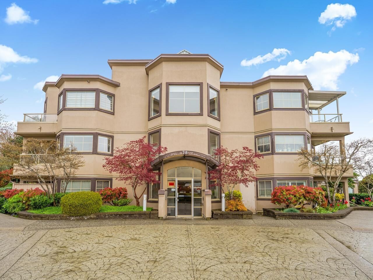 Property Photo: 78 Richmond Street 207 BC V3L 5T2