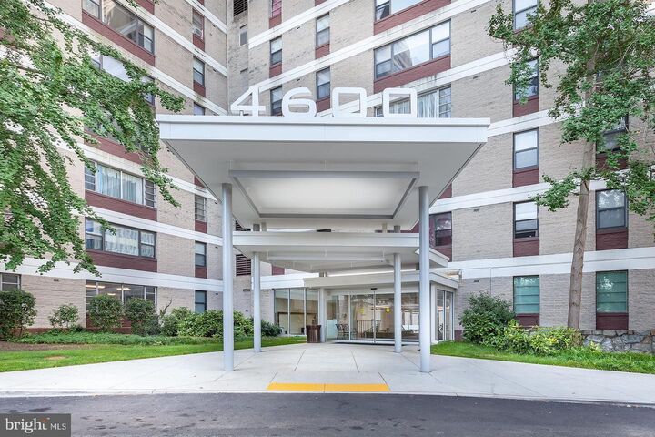Property Photo:  4600 Duke Street 1412  VA 22304 