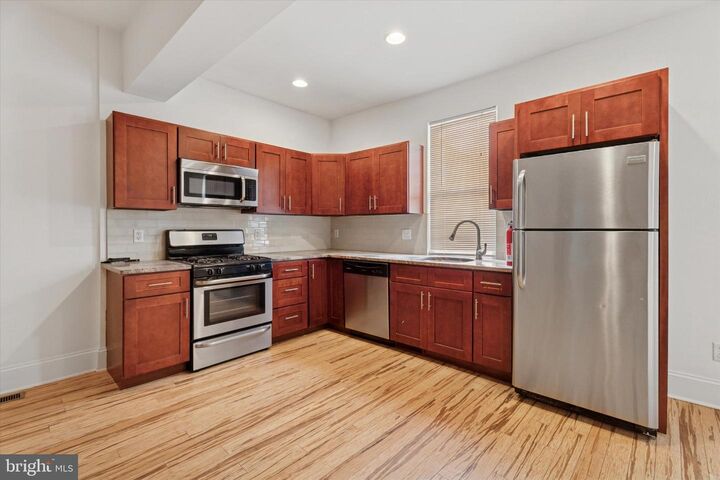 Property Photo:  448 Roxborough Avenue 1  PA 19128 