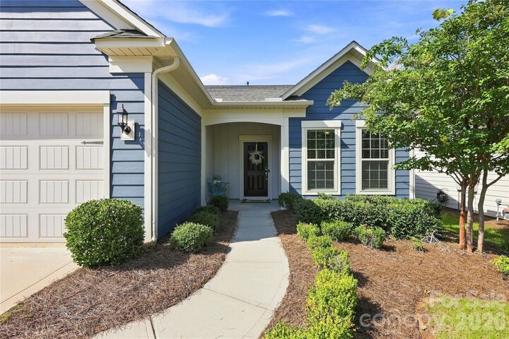 Property Photo: 689 Birchway Drive SC 29715