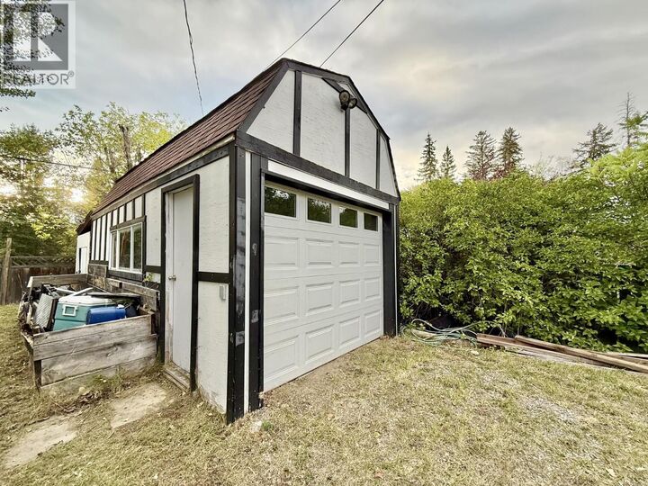 Property Photo:  356 Baker Drive  BC V2J 1T9 