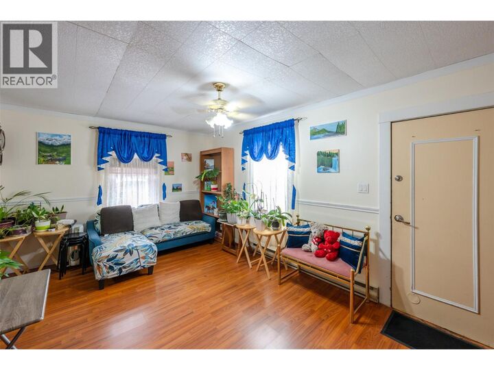 Property Photo:  219 Hastings Avenue  BC V2A 2V5 
