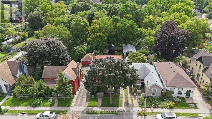 Property Photo:  709 Princess Avenue  ON N5W 3M2 