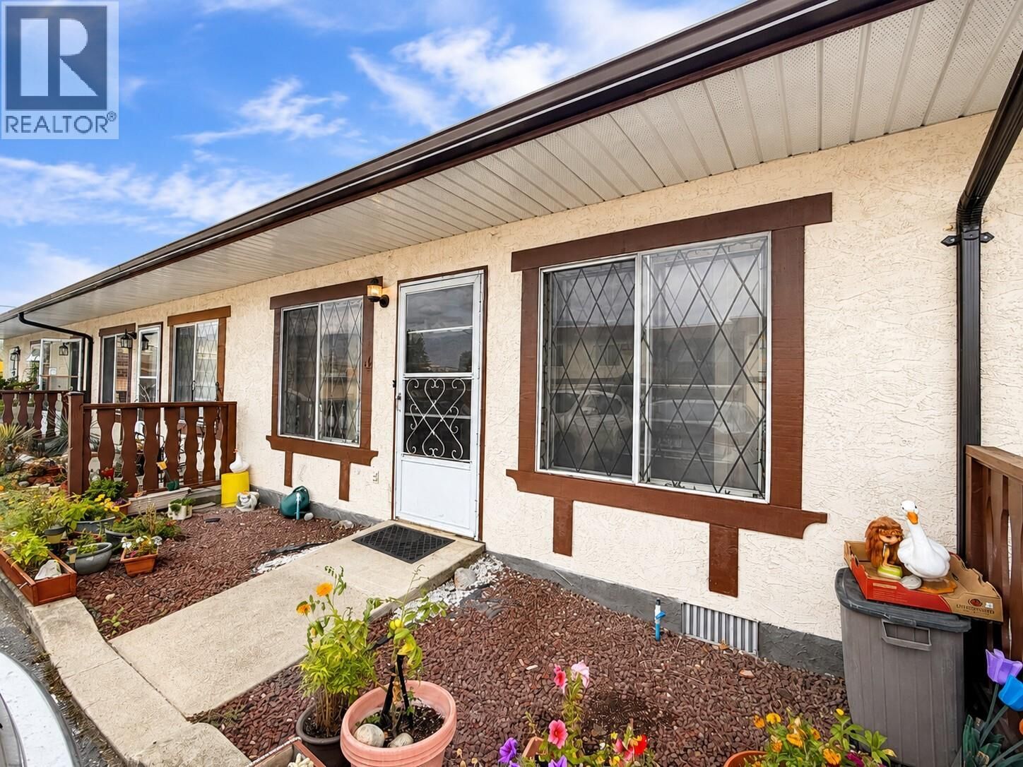 Property Photo:  5869 Main Street 4  BC V0H 1T9 