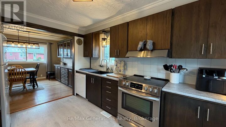 Property Photo:  72 Hudson Drive South  ON P0T 2W0 