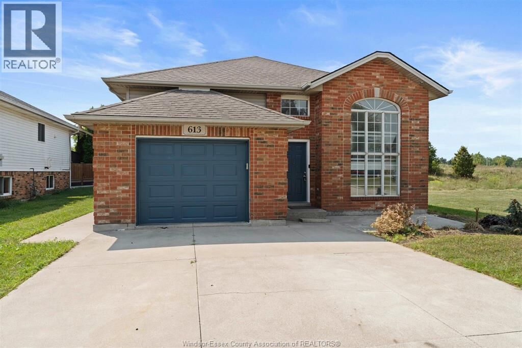 Property Photo:  613 Havens Drive  ON N9C 2S5 