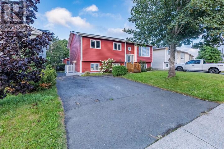 Property Photo:  36 Moores Drive  NL A1N 3V6 