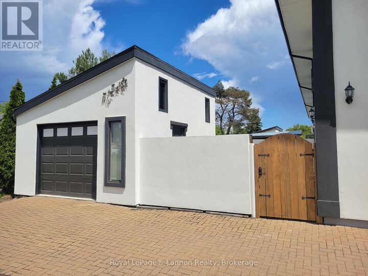 Property Photo: 430 Fifth Avenue ON P7B 2P4