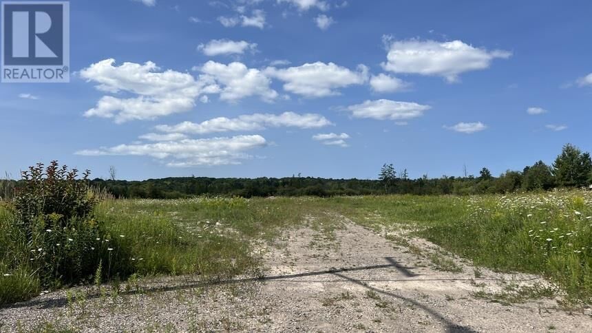 Property Photo:  537 Black Rd  ON P6A 6J8 