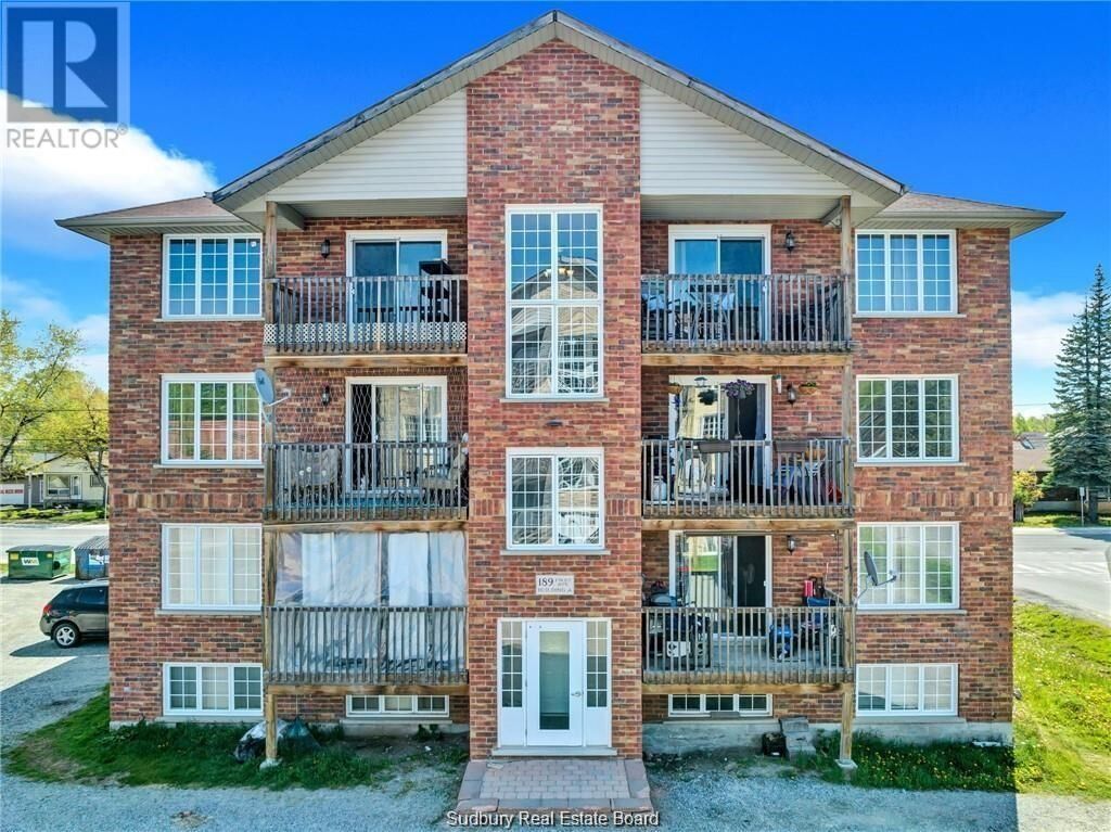 Property Photo:  203 Second Avenue Unit# 3B  ON P3B 3M4 