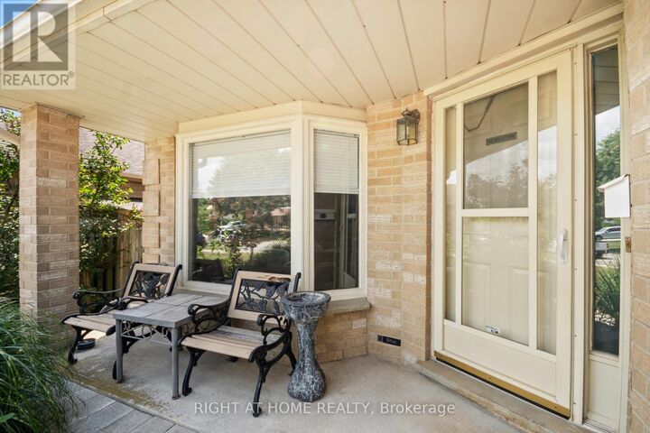 Property Photo:  14 Duncan Crescent  ON N5V 4E8 