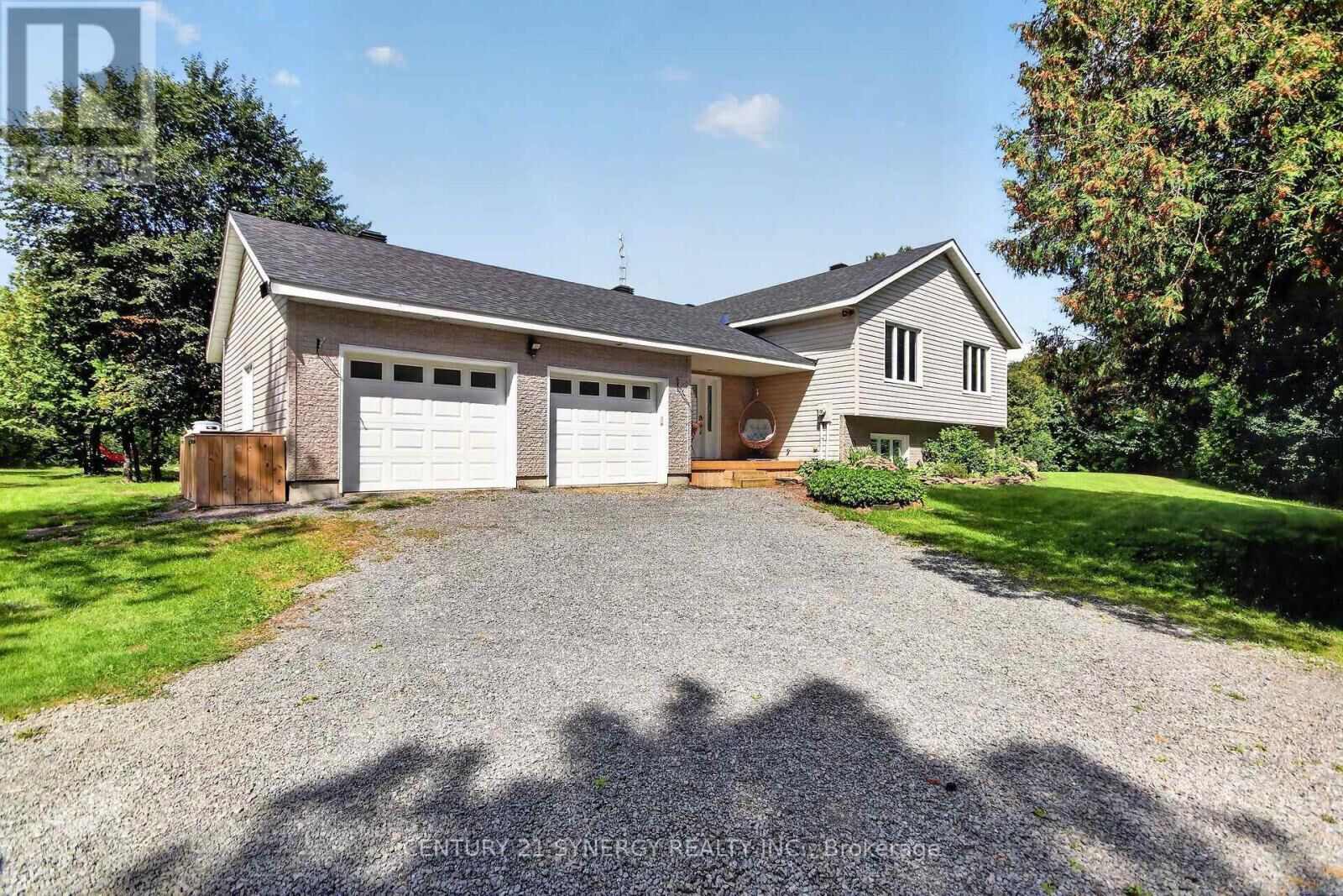Property Photo: 496 William Campbell Road ON K7A 4S6