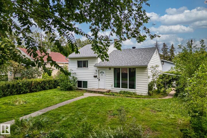 Property Photo:  11935 125 Street NW  AB T5L 0S3 