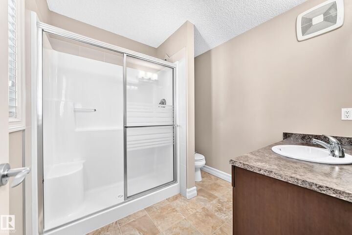 Property Photo:  26 Dickens Street  AB T8L 0N4 