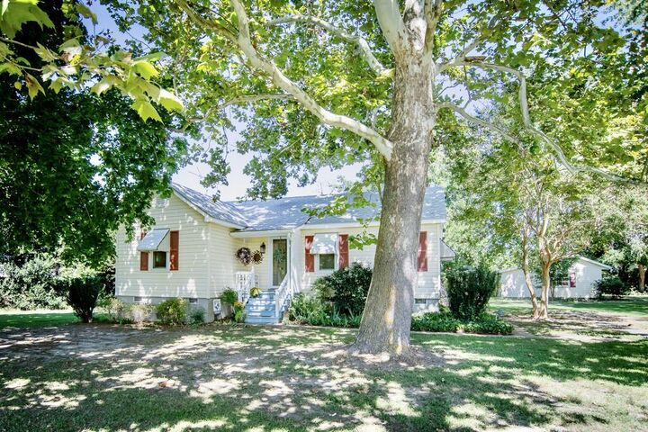 Property Photo:  13251 Nandua Rd  VA 23420 