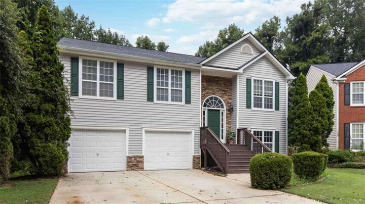 Property Photo:  1970 Ridgestone Run  GA 30008 