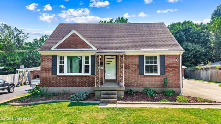 Property Photo:  1582 Raydale Dr  KY 40219 
