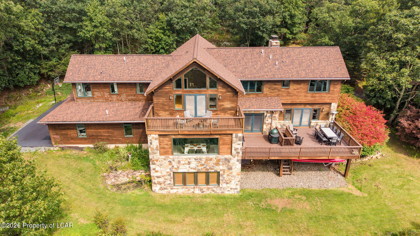 Property Photo:  16 Highwoods Road  PA 18644 